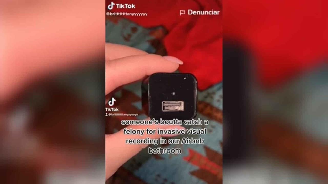 Renta mujer departamento de Airbnb y encuentra cámara oculta