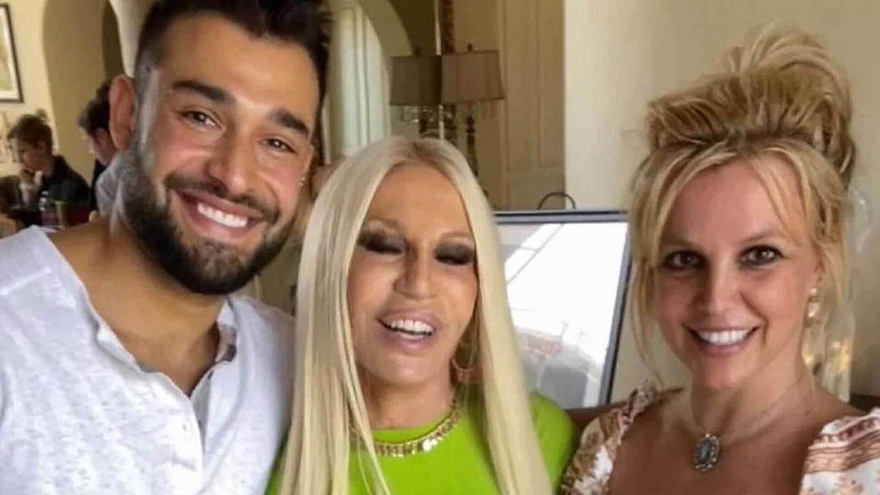 Luciría Britney Spears vestido de novia de Versace