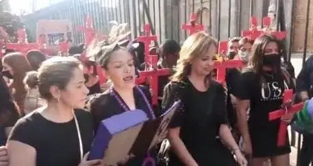 Feministas protestan contra desapariciones y violencia de género en ...