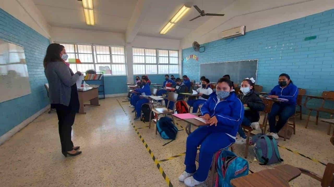 Cubrebocas ya no será obligatorio en escuelas de Nuevo León