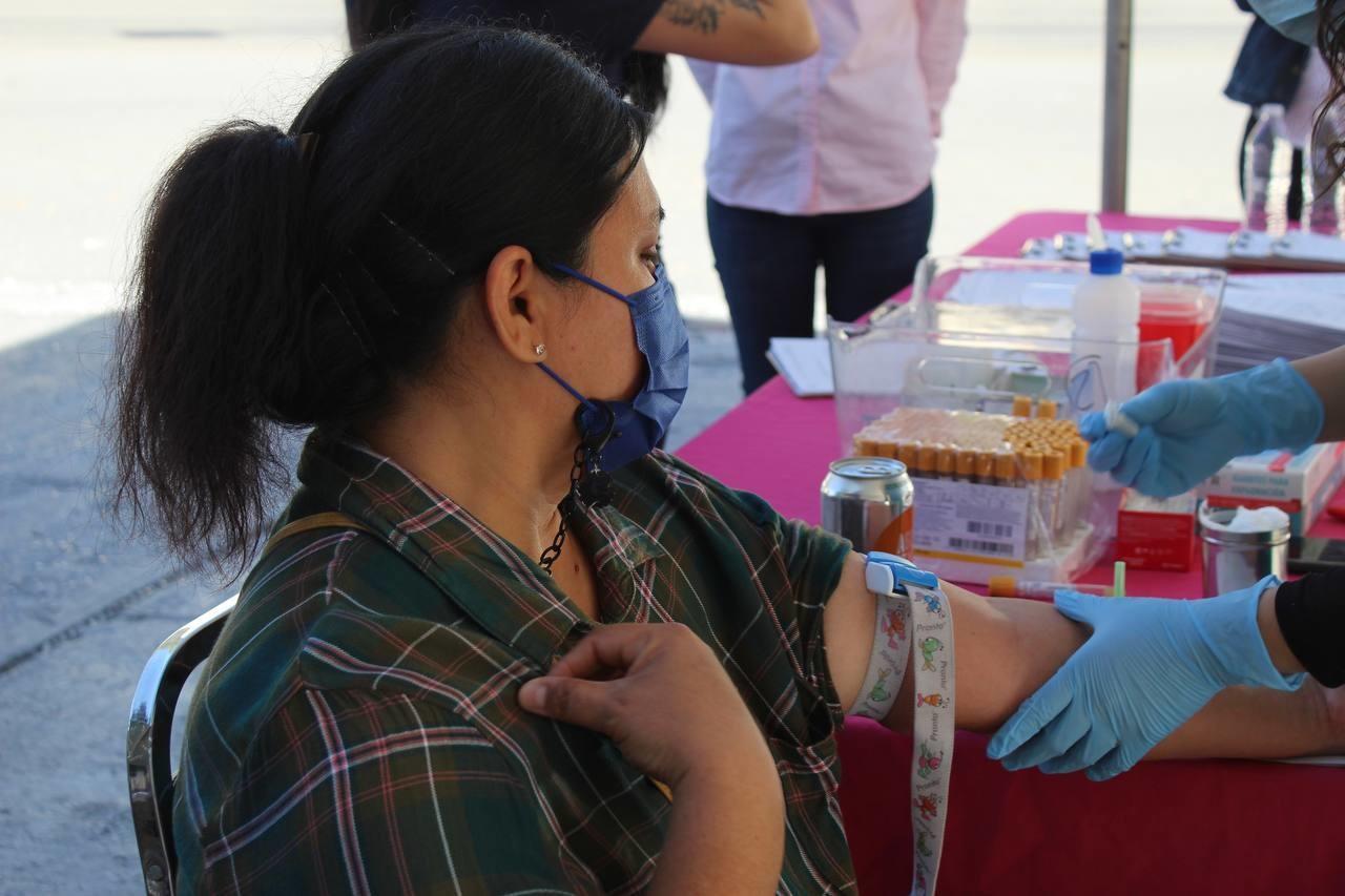 Monterrey aplica 2 mil pruebas de cáncer cervicouterino