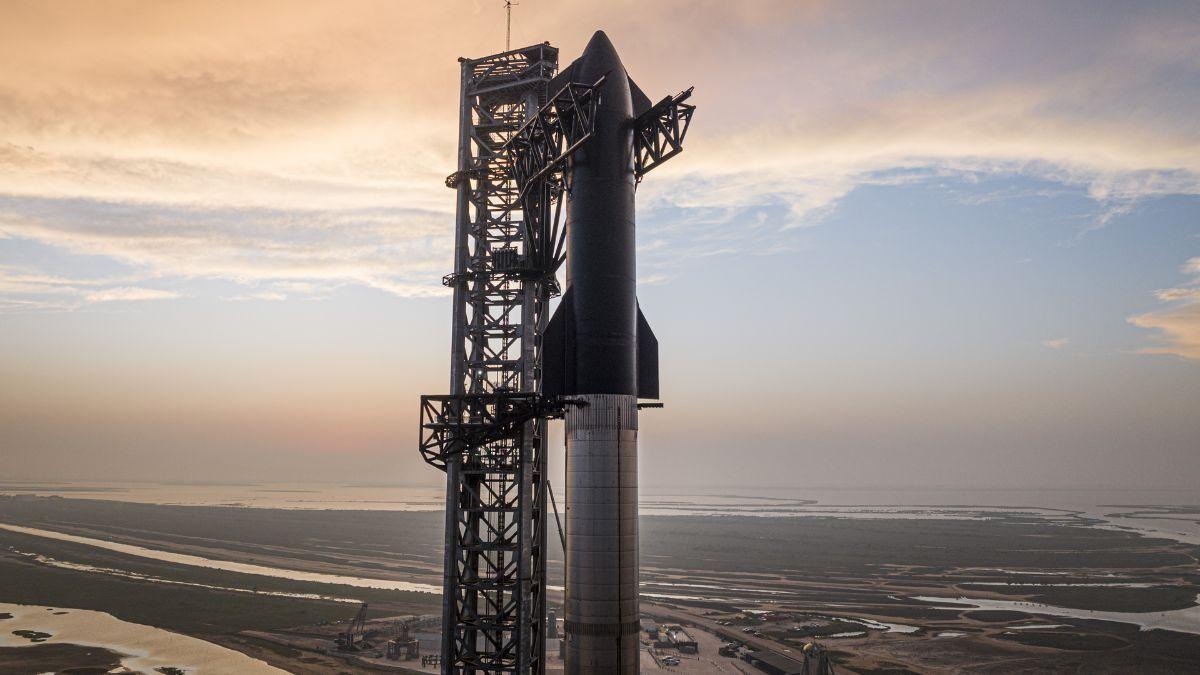 Según el plan de vuelo, estaba previsto que el cohete retornase a tierra pocos minutos después del lanzamiento para realizar un amerizaje controlado cerca de Starbase. Foto: 20minutos.