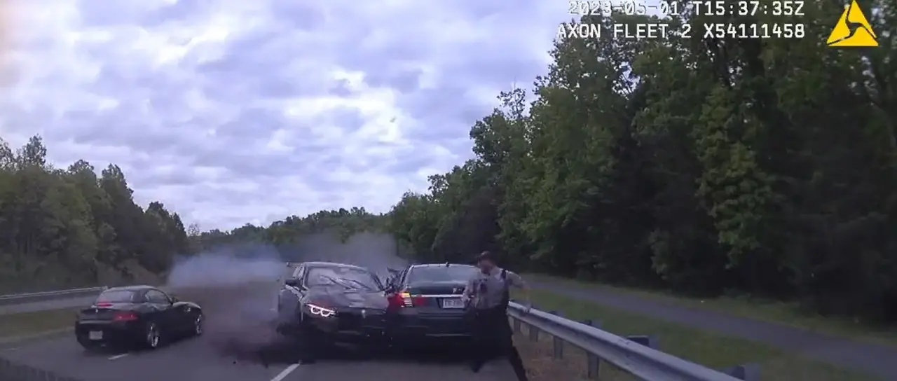 Policía se salva de morir arrollado por un conductor de 17 años; circulaba a 120 mph en el condado Fairfax, Virginia. Foto: Captura de pantalla