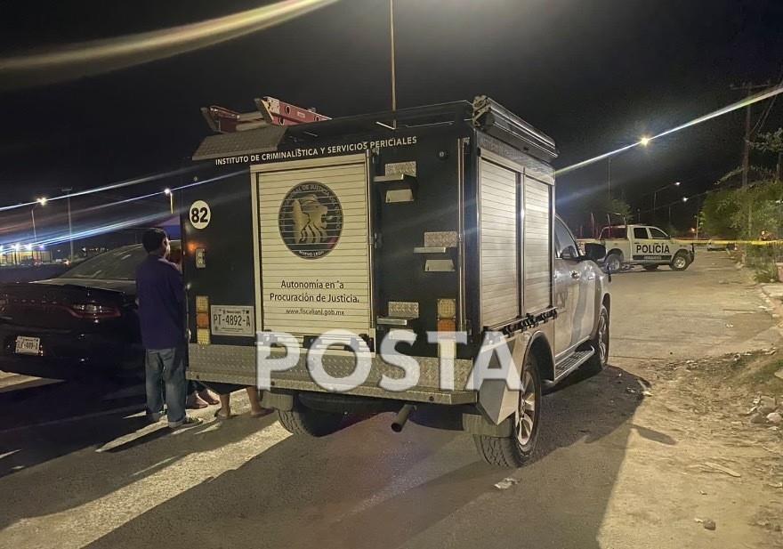 Tras el reporte unidades de emergencia llegaron al lugar y confirmaron que la víctima ya se encontraba sin signos vitales. Foto: Raymundo Elizalde.