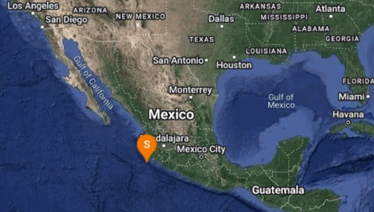 El Servicio Sismológico Nacional informó que se registró un sismo de magnitud 4.3 a 93 kilómetros al suroeste del municipio de Cihuatlán, Jalisco. Foto: Twitter @SismologicoMX