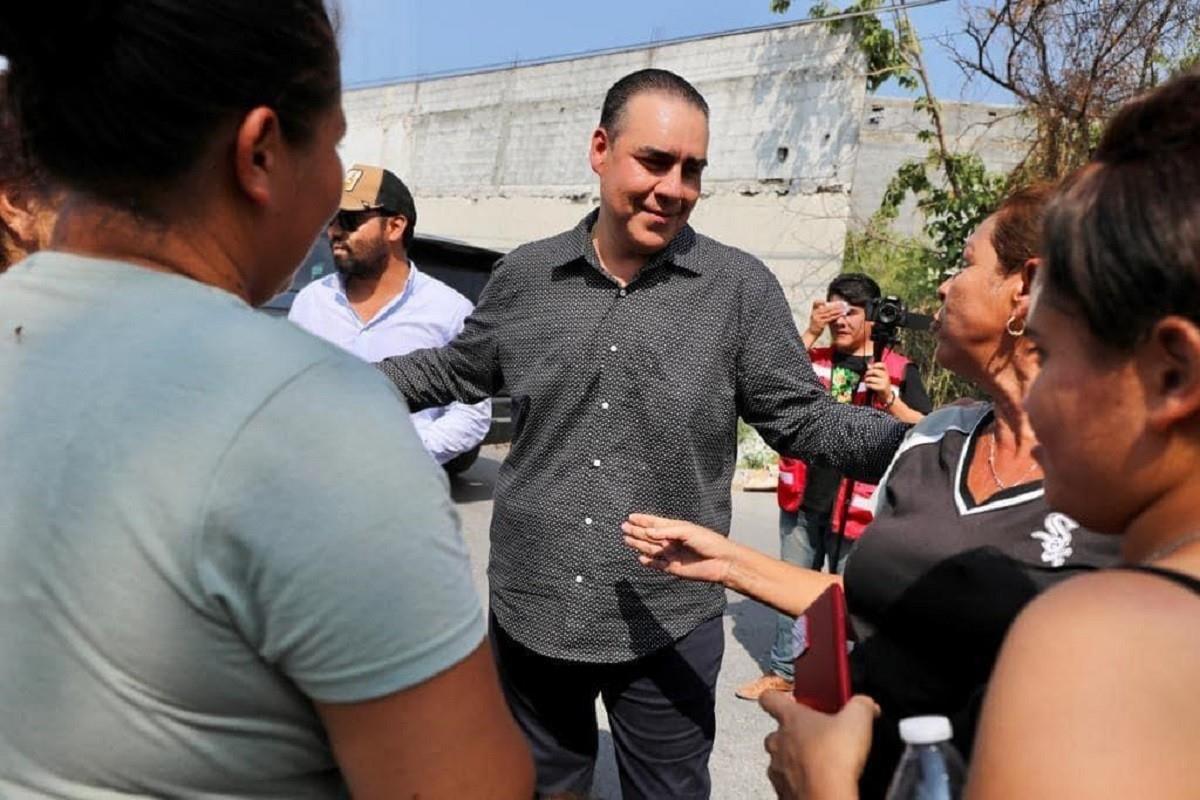 El coordinador de los diputados locales del PRI, Heriberto Treviño, detalló que que el calor excesivo puede tener varios efectos nocivos en la salud como la deshidratación, mareos, fatiga, dolores de cabeza y dificultad para concentrarse, incluso, hasta pa