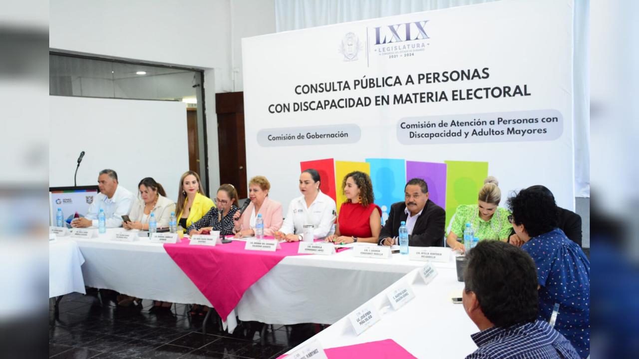 Foro de consulta pública con personas con discapacidad en La Laguna. FOTO: Cortesía