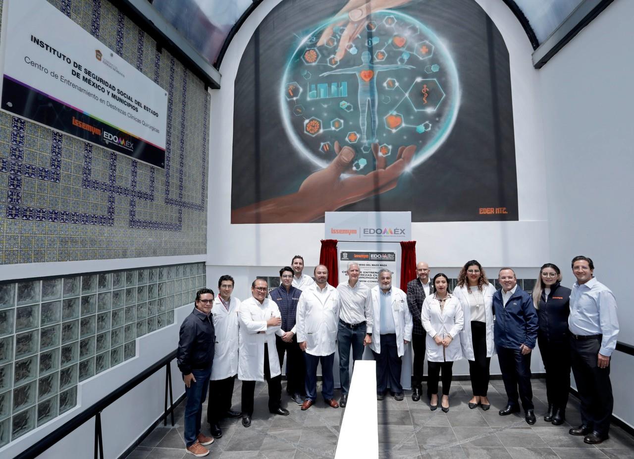 Inauguración de Centro de Entrenamiento en Destrezas Clínicas Quirúrgicas. Crédito: @alfredodelmazo.