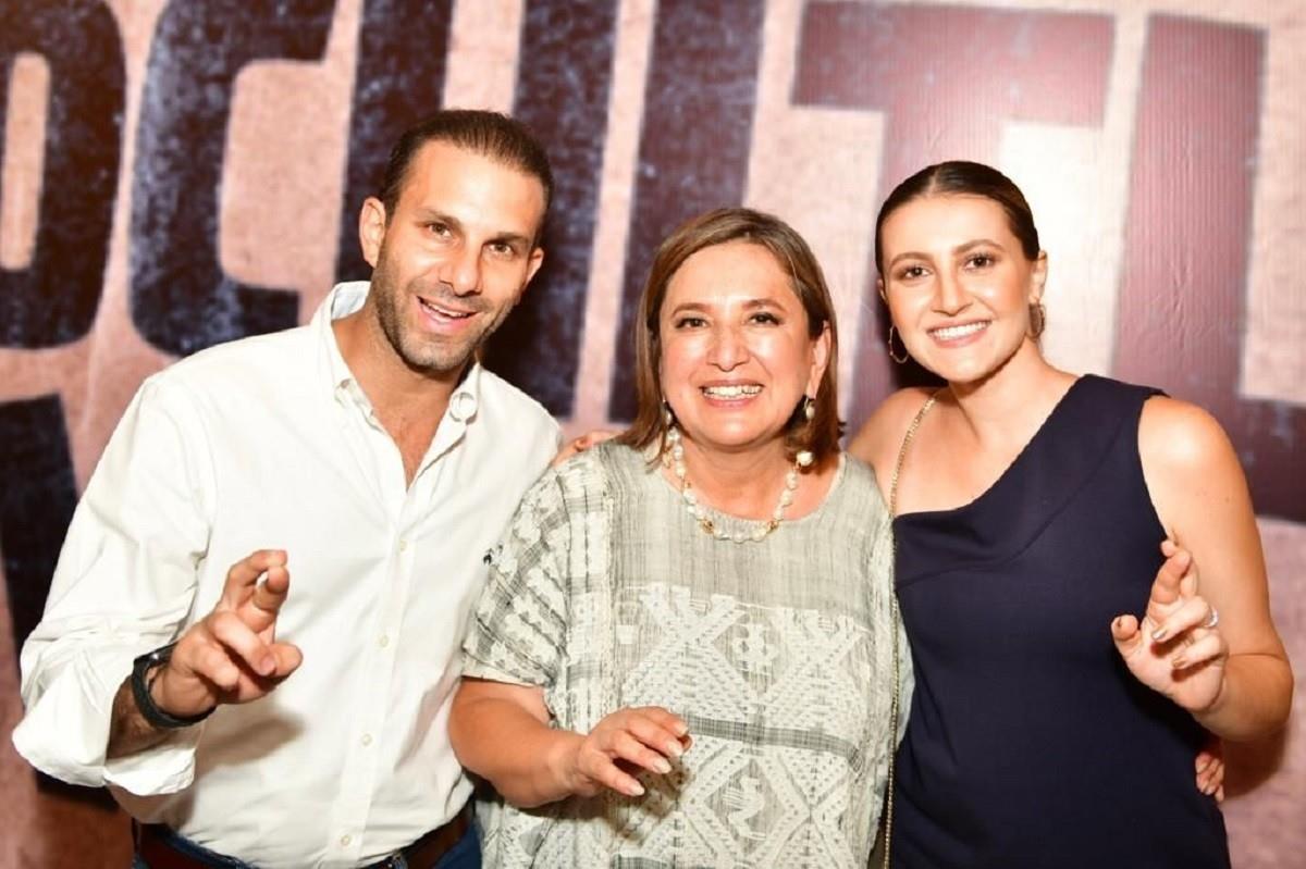 La aspirante del Frente Amplio por México la Presidencia, Xóchitl Gálvez, durante un encuentro con el diputado Mon Marón, en Tampico, Tamaulipas. Foto: Especial