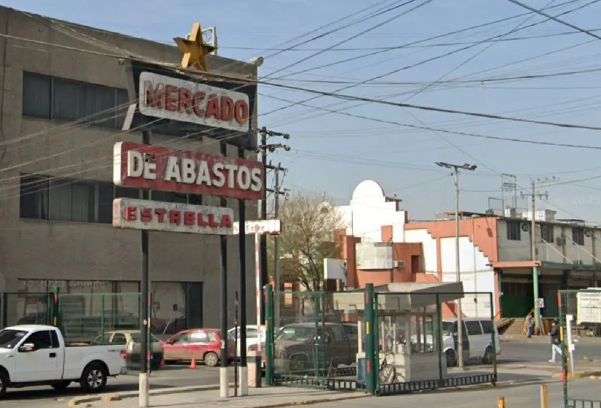 Un objeto sospechoso moviliza a autoridades al Mercado de Abastos de San Nicolás de los Garza. Foto: Raymundo Elizalde