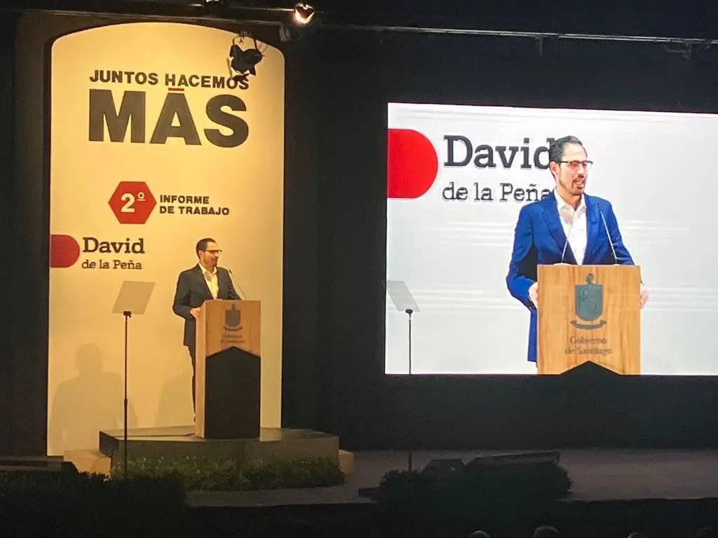 David De la Peña Marroquín enfatizó los programas sociales “Vemos por Ti”, con el que se entregaron más de 2,600 lentes graduados sin costo, y “Cuidamos de Ti”. Foto: Rosy Sandoval