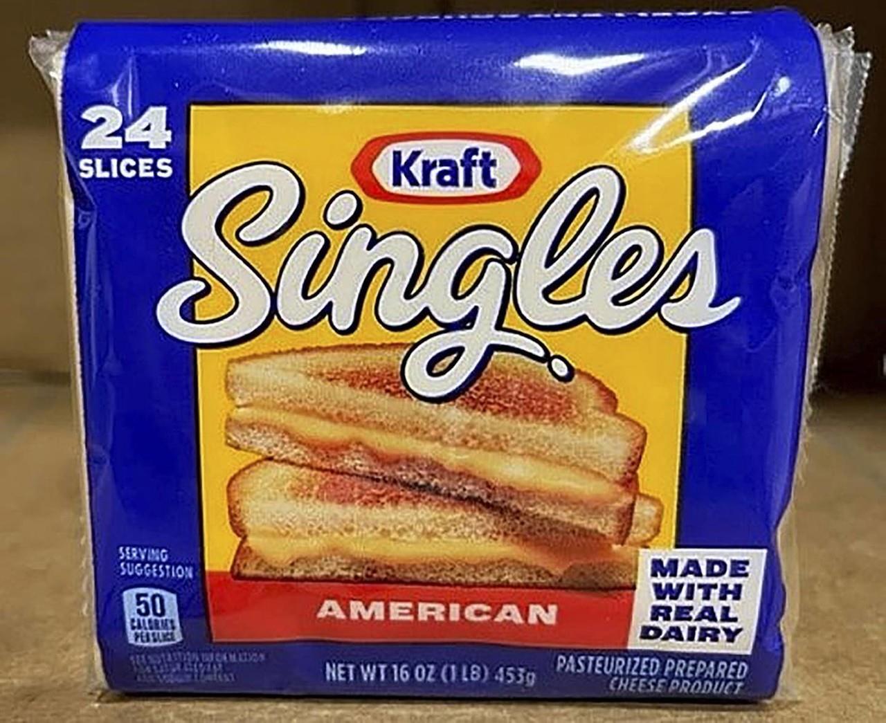 Kraft Heinz retirará del mercado más de 83 mil cajas de lonchas de queso procesado americano Kraft Singles. Foto. Twitter