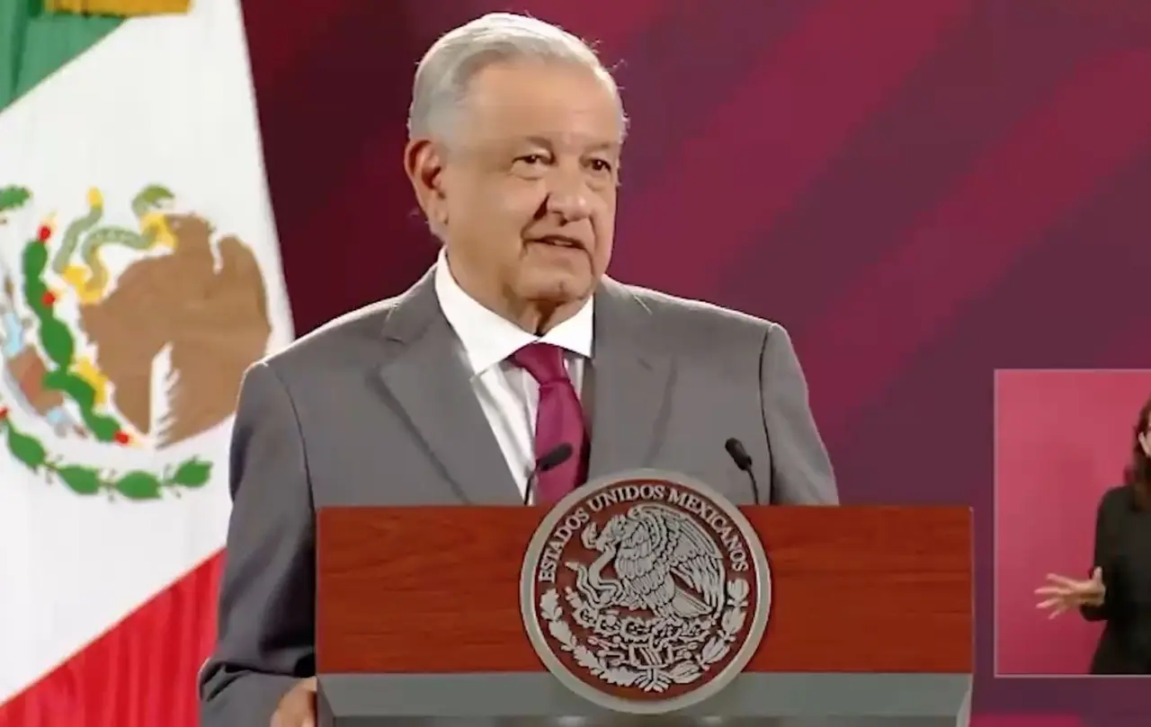 En su conferencia de prensa “Mañanera”, López Obrador detalló que para arreglar la situación se está colaborando con el gobierno estatal para atender dicha situación. Foto: Especial.