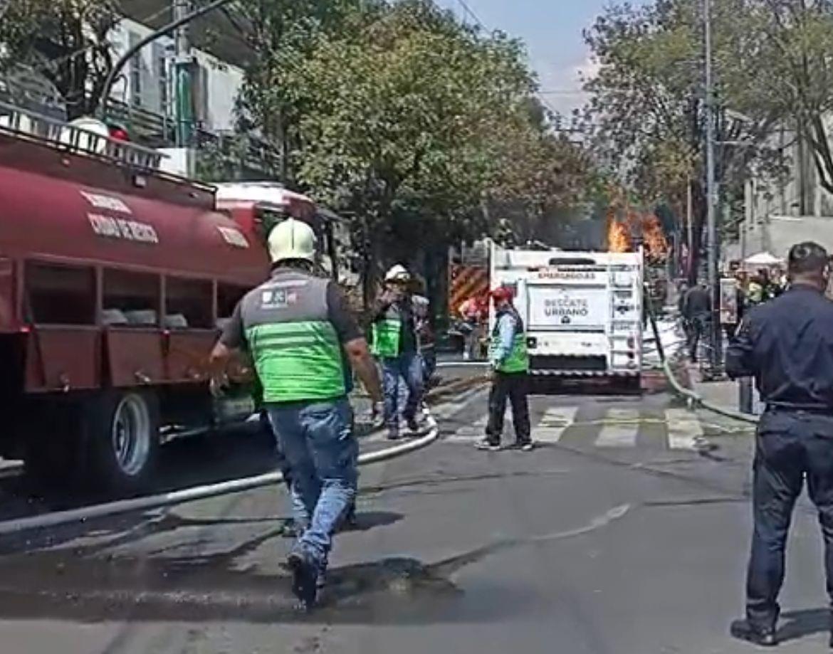 Se incendia camión transportador de gas en Tlalpan. Fotos: Ramón Ramirez