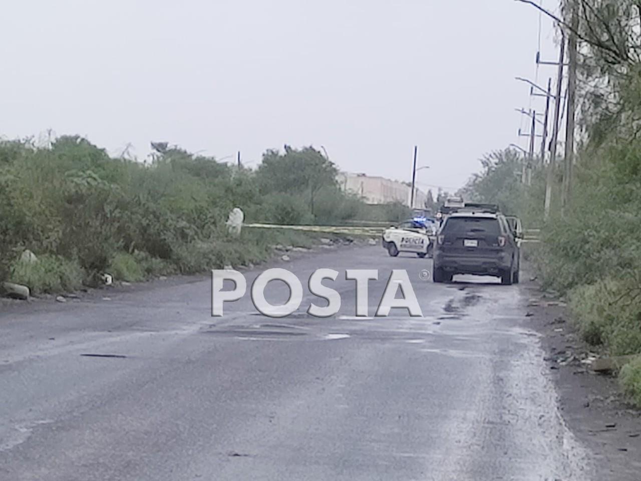 Al arribo de las patrullas de El Carmen confirmaron el hecho sobre la calle Principal, casi esquina con la avenida Fidel Velázquez, ya en la colonia Huertas de San Mario. Foto: Especial/ POSTAMX