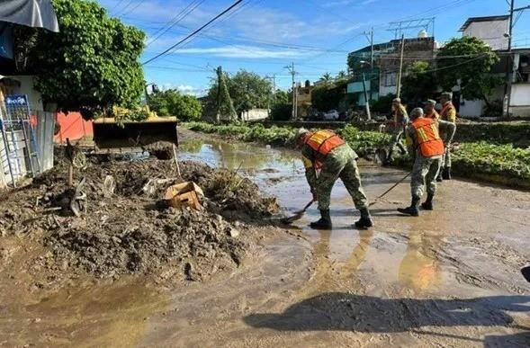 Los restos humanos hallados son un cráneo, una mandíbula y huesos varios, los cuales fueron enviados al SEMEFO de Acapulco para su posible identificación. Foto: FM105.