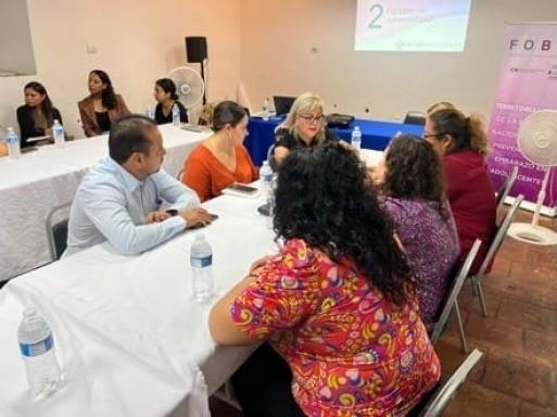 Durante esta mesa de trabajo, se buscó establecer un plan de acción a nivel municipal basado en la agenda de infancia y adolescencia. Foto: Gobierno de Saltillo.