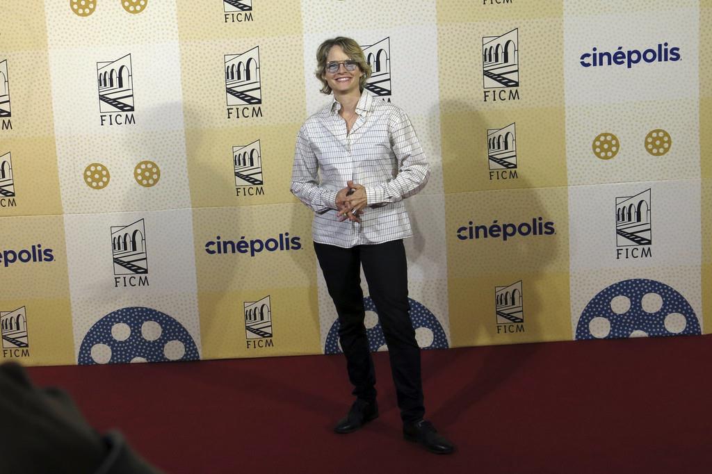 La actriz y directora Jodie Foster posa en la alfombra roja de una función especial de The Silence of the Lambs (El silencio de los inocentes) en el Festival Internacional de Cine de Morelia en Morelia, México, el miércoles 25 de octubre de 2023. (Foto