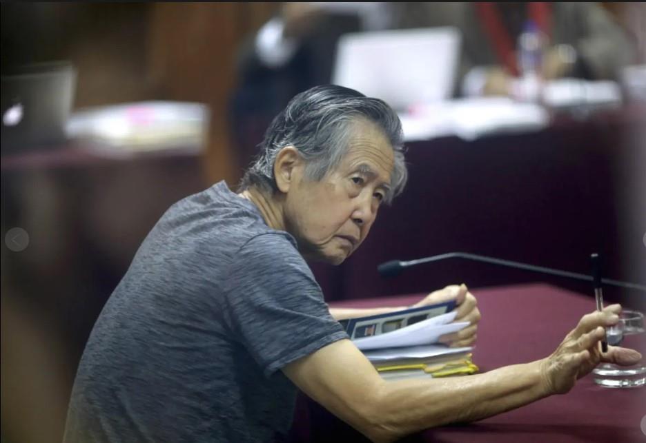 Tribunal peruano rechaza pedido de liberación del expresidente Alberto Fujimori por su implicación en asesinatos durante su mandato. Foto. Martin Mejia-AP