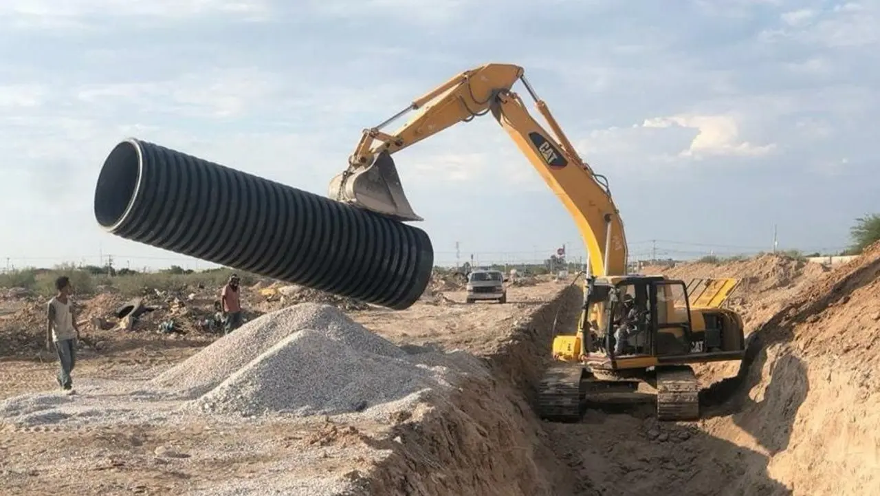 Las obras que tienen un avance significativo son en la calle Álamo, del ejido Zaragoza; y en el bulevar Libertad, en la colonia Valle del Nazas. (Fotografía: Gobierno de Torreón)