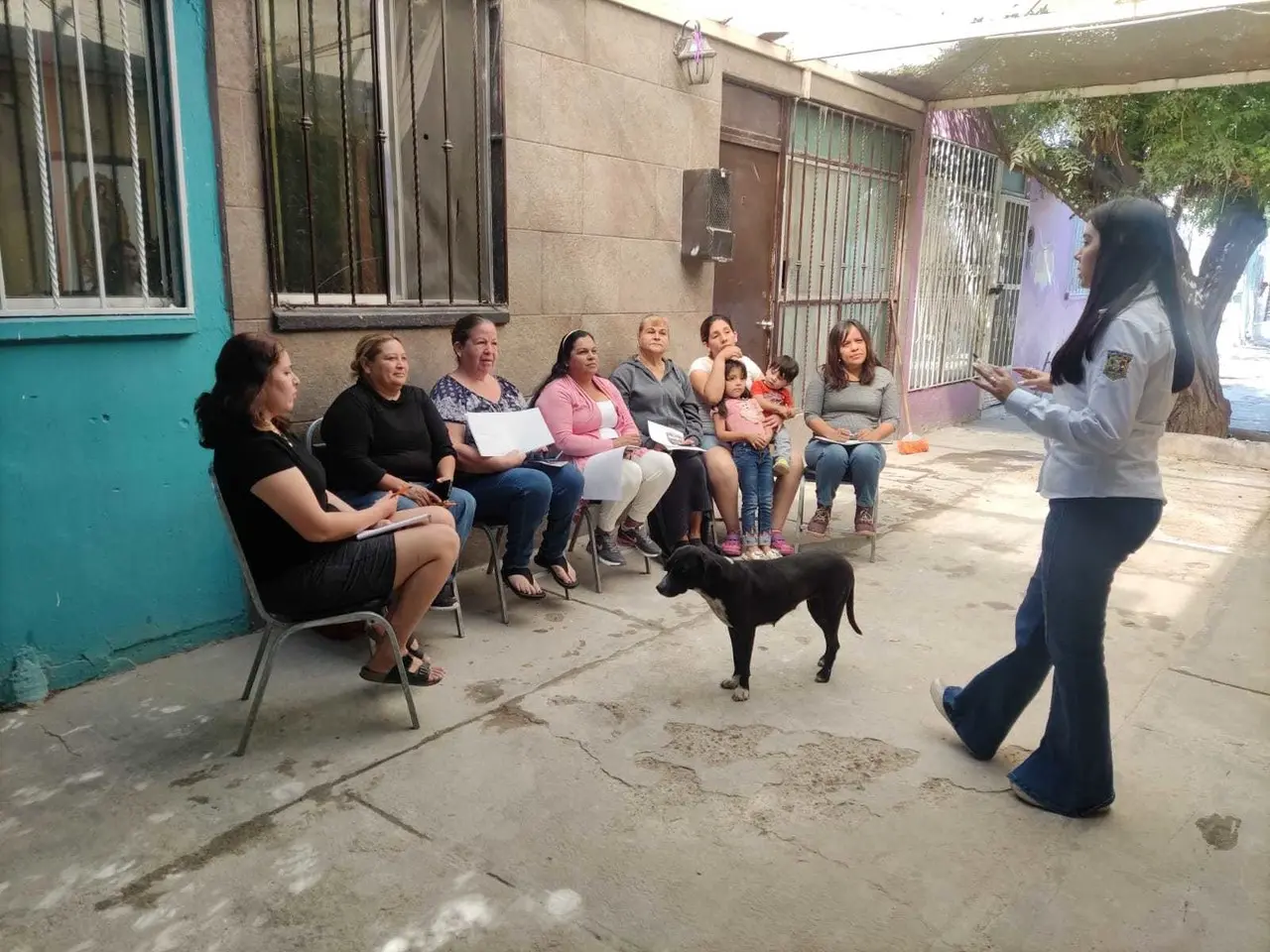 El municipio de Gómez Palacio, brinda pláticas a mujeres para prevenir la violencia. Foto: Cortesía.