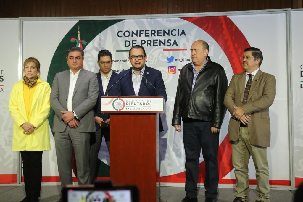 El FAM asegura que tiene claro la defensa de la división de poderes, del federalismo, las instituciones y de los órganos autónomos. Foto: Cortesía del grupo parlamentario del PRI