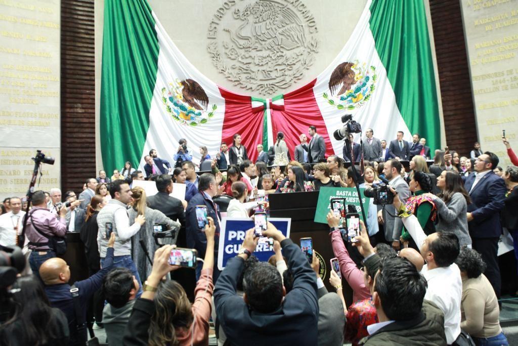 Debido a las diferencias se tuvo que poner en receso la sesión ordinaria en la que se discute el Presupuesto de Egresos de la Federación. Foto: Especial