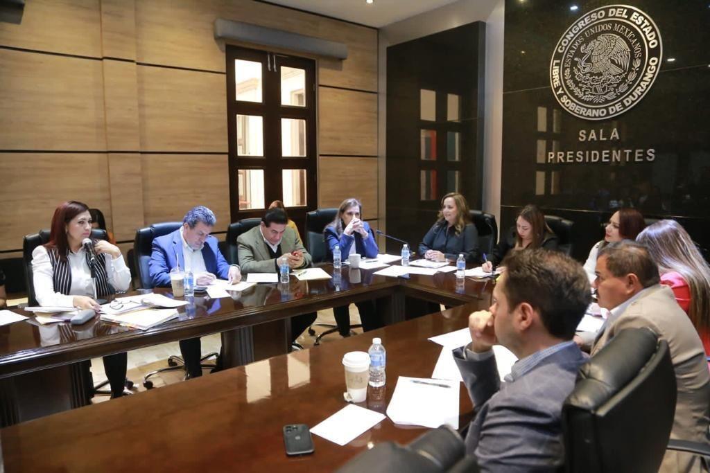 Las y los diputados locales aprobaron el calendario para realizar la revisión de las propuestas de leyes de ingresos de los municipios y del gobierno del Estado. Foto: Cortesía.