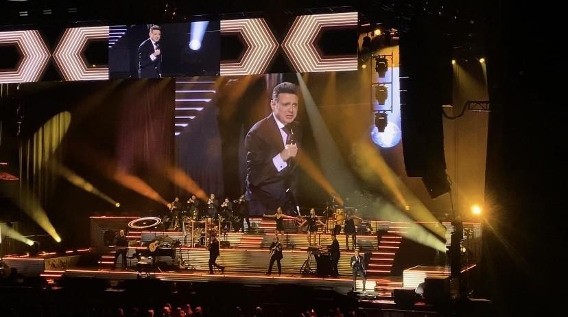 Luis Miguel deleitó al público que acudió a la velada con éxitos como Hasta que me olvides y Será que no me amas, por destacar. Foto. Cortesía Maricruz Gutiérrez