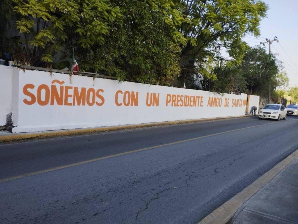 Aparecen pintas en bardas de Santa Catarina en apoyo a la candidatura de Samuel García. Foto: Cortesía