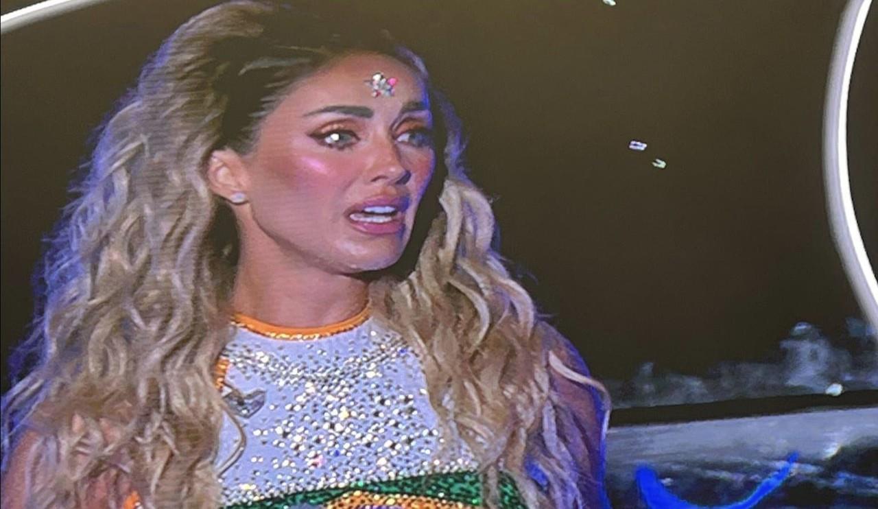 Anahí sorprendió a la audiencia con su aparición. Foto: Captura de video