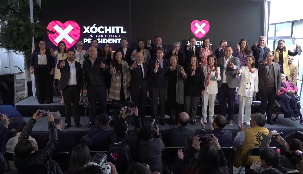 Xóchitl Gálvez presenta equipo de campaña; se suman personajes de PRI, PAN y PRD. Foto: Especial