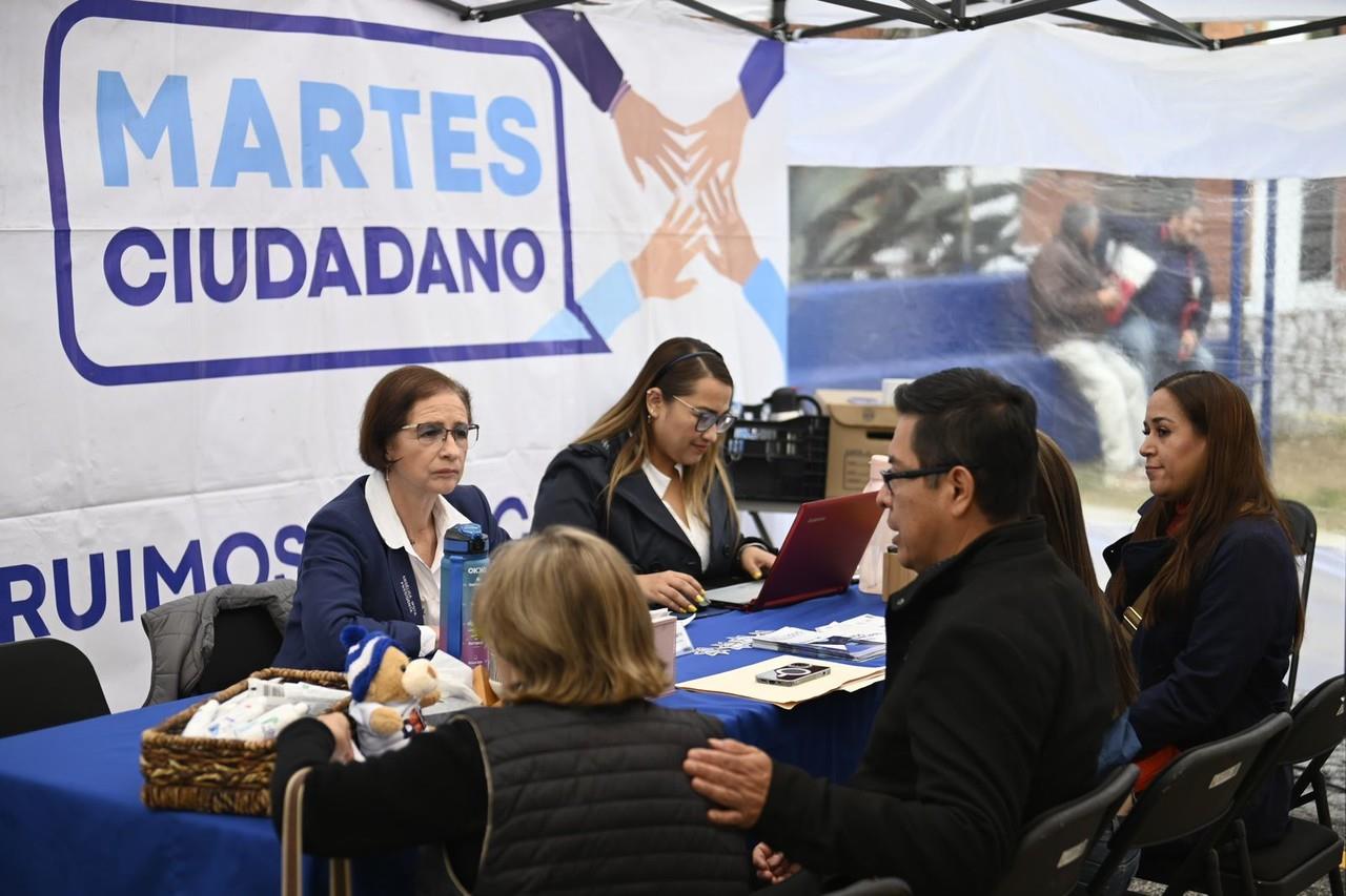 Habitantes de más de 240 comunidades de Naucalpan acuden a la jornada del programa Martes Ciudadano. Foto: Gobierno de Naucalpan.