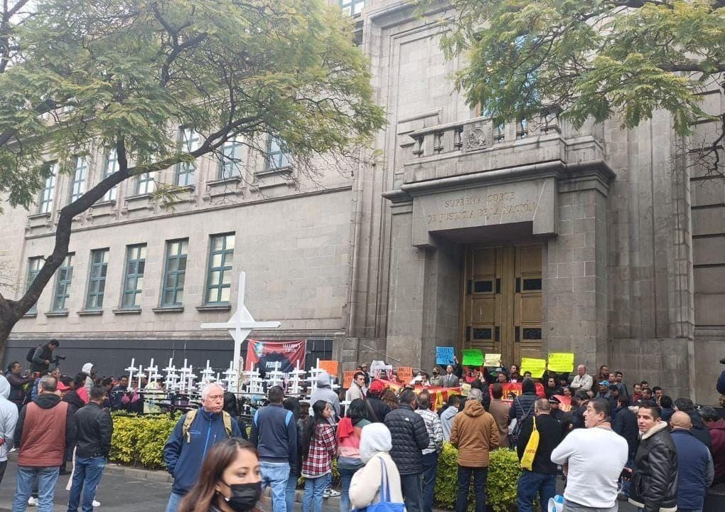 Protestan en la SCJN a favor y en contra de la Tauromaquia. Foto y video: Ramón Ramírez