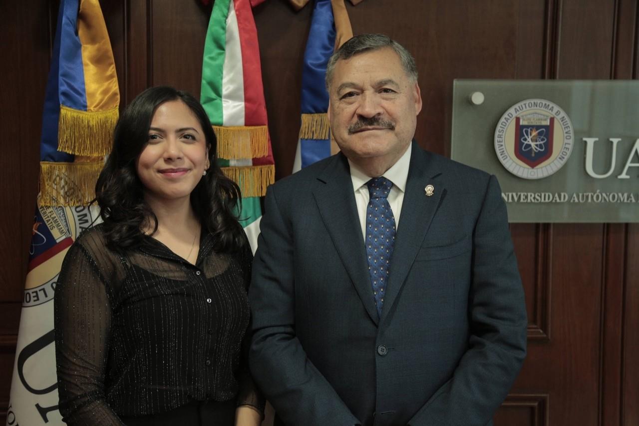 Jacqueline, egresada de la Facultad de Economía (FAECO) de la UANL, expresó que este premio es crucial para llevar el tema a manos de los tomadores de decisiones. Foto: UANL.