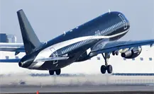 Francia bloquea vuelo con 300 indios por presunto tráfico de personas