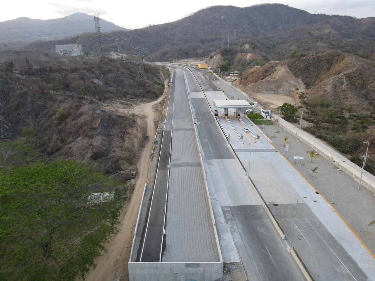 Concesionarios de carreteras deben proteger a usuarios con un seguro: PRD. Foto: CAPUFE