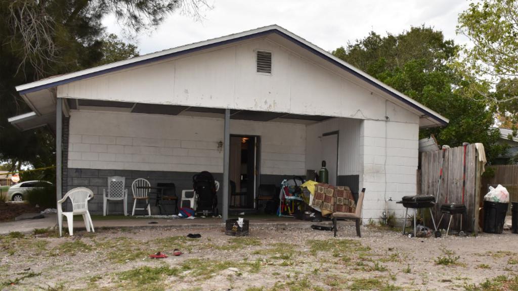 Una mujer falleció al ser baleada por su hermano de 14 años durante una pelea por los regalos de Navidad. (Departamento de Policía del condado de Pinellas vía AP)