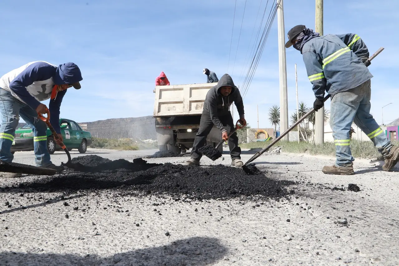 García inicia 2024 con acciones de bacheo para vialidades