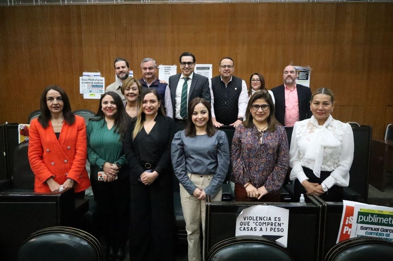 Eduardo Gaona, externó que esto se da tras una resolución emitida por un Tribunal Electoral que favorece a Guerra para que se le tome protesta. Foto: Especial.