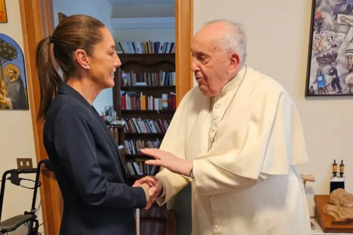 Claudia Sheinbaum compartió que este jueves 15 de febrero tuvo una visita al despacho del Papa Francisco. Fuente: X (antes Twitter)/@Claudiashein