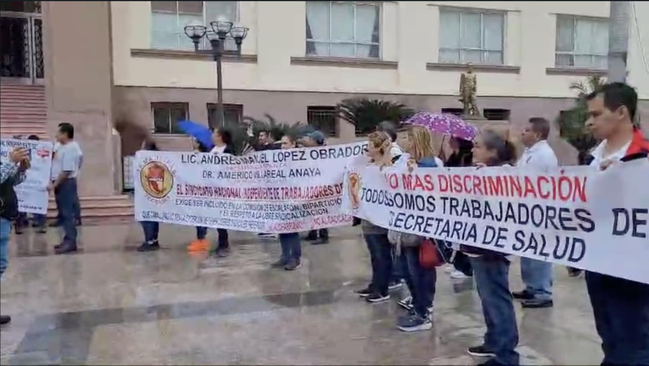 Protesta de trabajadores del SINAITSA. Foto: RS