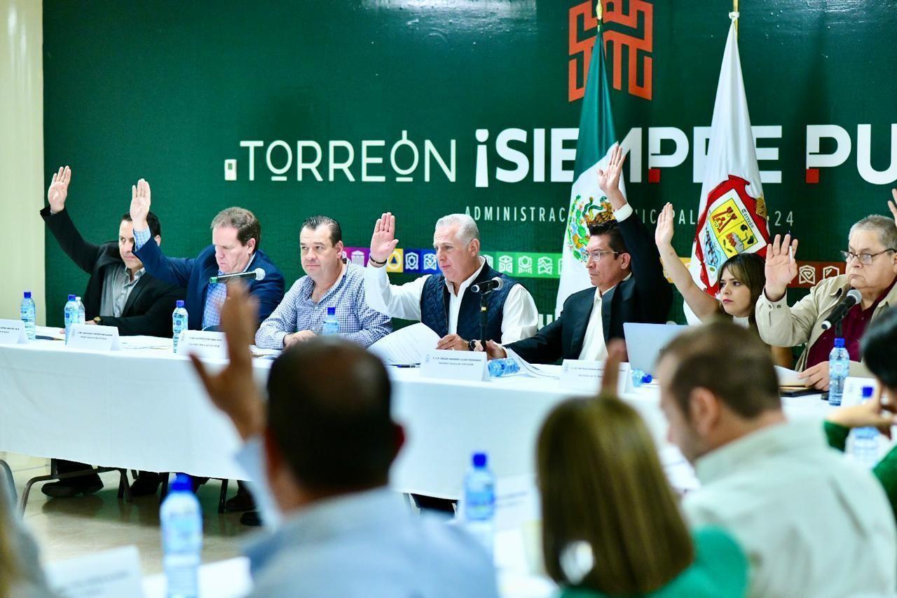 En el contexto de la reunión, se destacó la colaboración y la importancia de la participación de todos los miembros del comité. (Fotografía: Gobierno de Torreón)