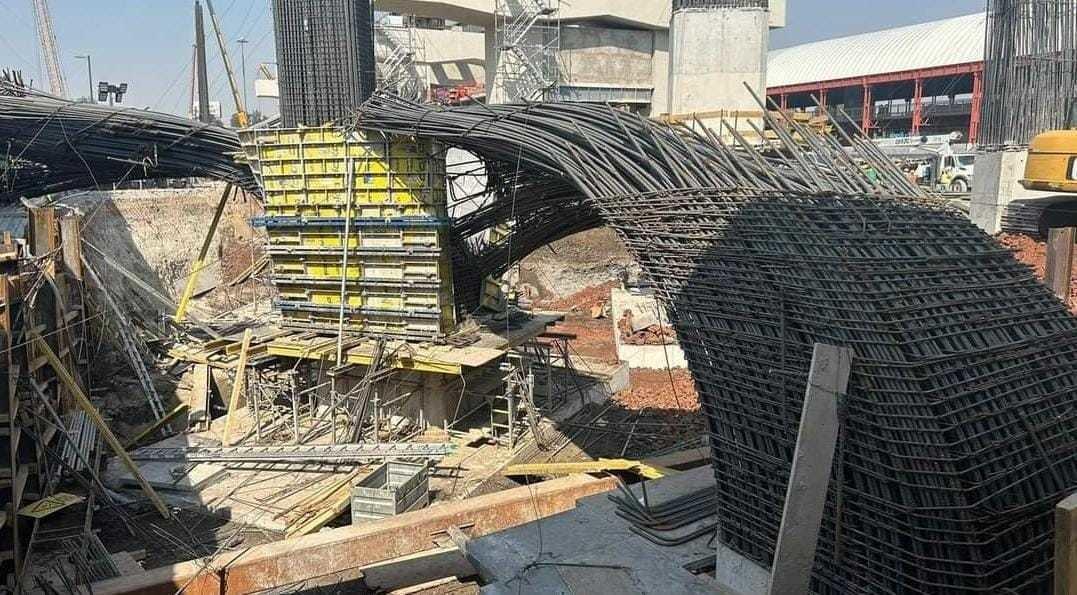 Cae estructura en Cetram de Santa Martha en Iztapalapa. Foto: RRSS