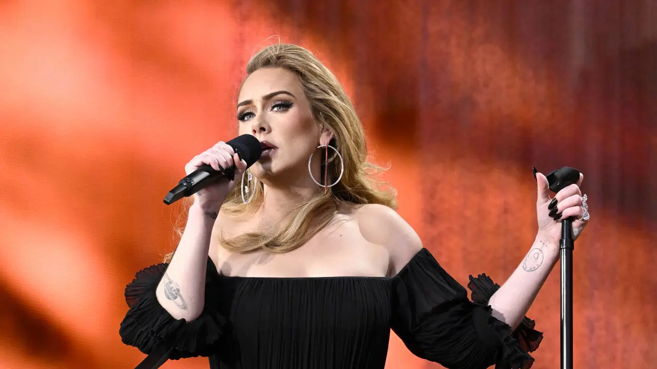 Adele retomará su residencia en Las Vegas hasta abril próximo. Foto. Especial