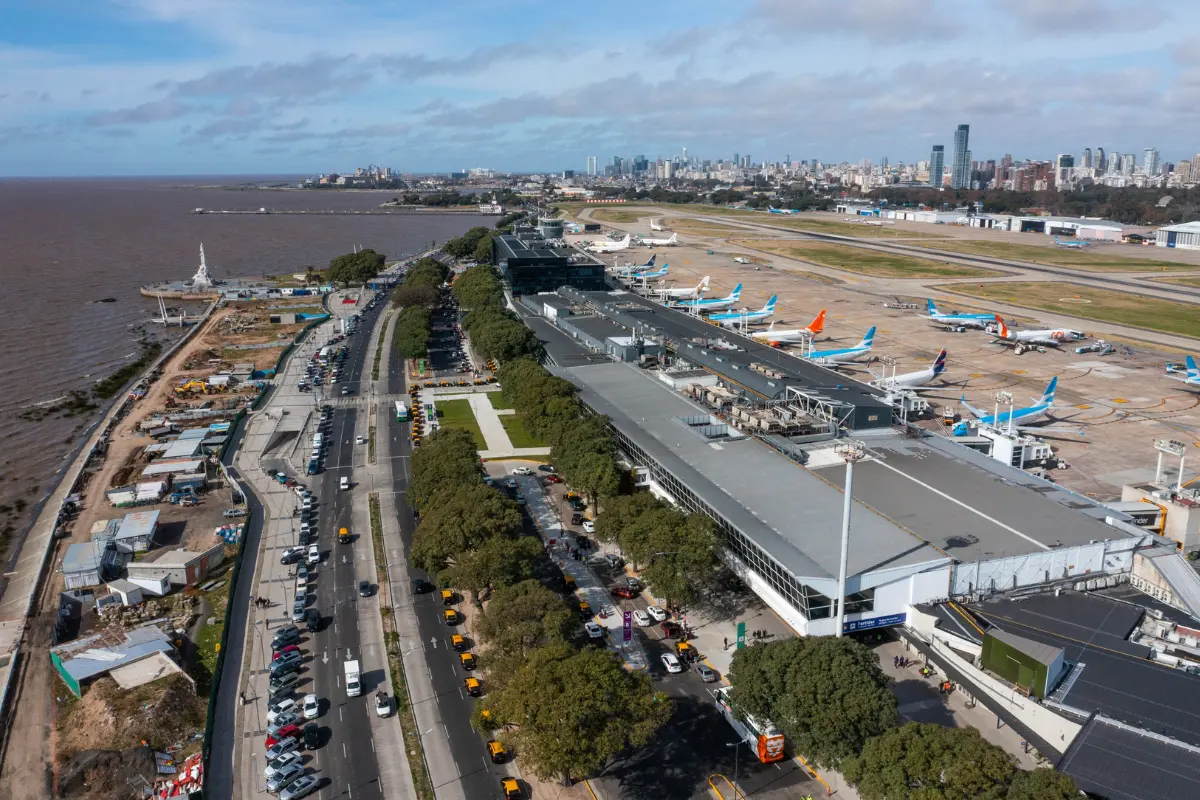 Vista del aeropuerto de Aeroparque, uno de sitios donde ha ocurrido el paro. Fuente: X (antes Twitter)/@aa2000oficial