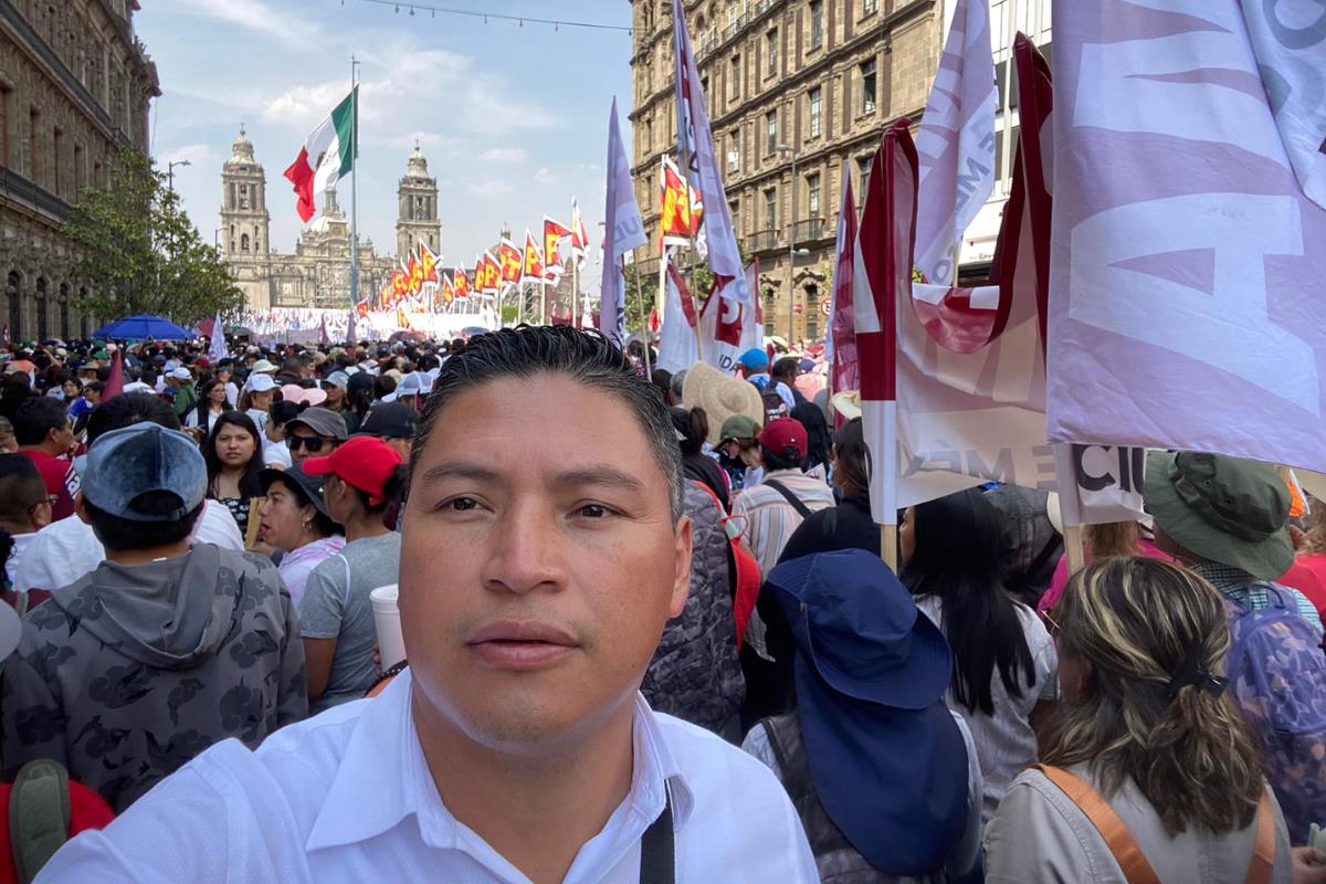 Hace tan solo unos días, el viernes 1 de marzo, el candidato había asistido al inicio de campaña de Claudia Sheinbaum en el Zócalo de la CDMX. Fuente: Facebook