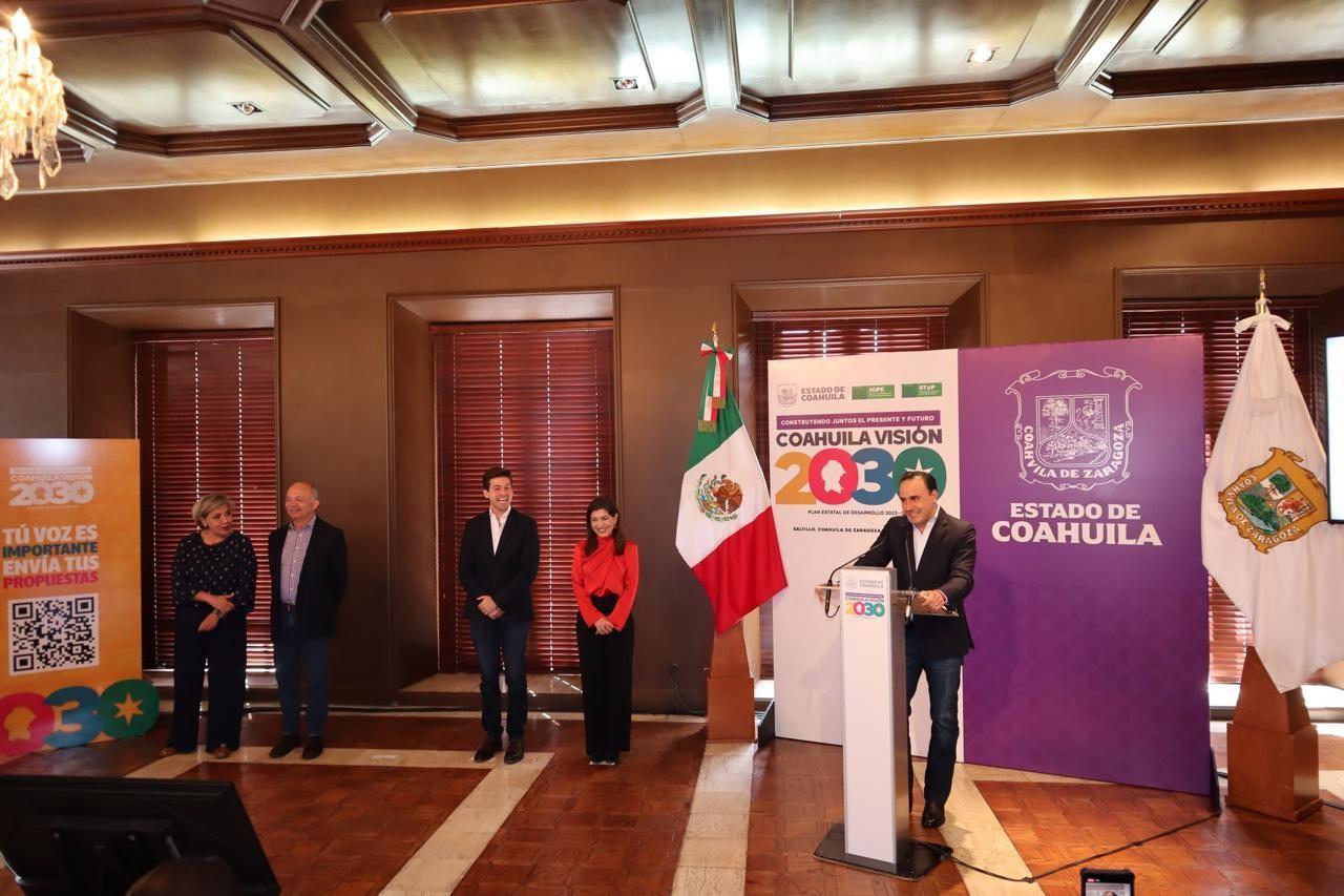 Presentan Plan Estatal de Desarrollo. Foto de Edgar Romero.