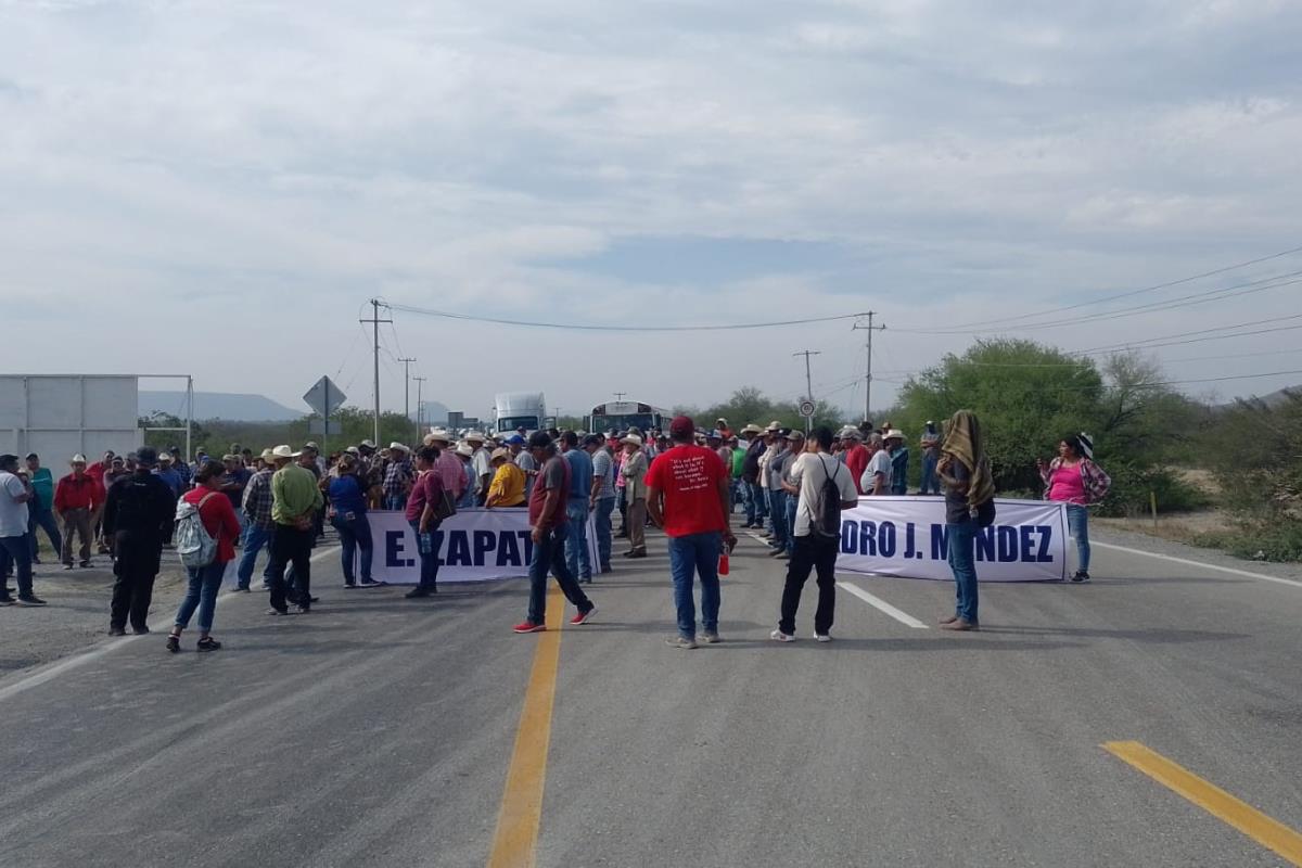 Cierre de la carretera Victoria- Zaragoza. Considere rutas alternas.