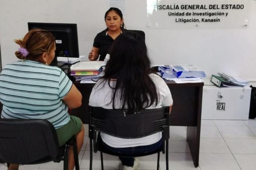 Las jóvenes fueron entregadas a sus familiares tras su localización Foto: FGE Yucatán